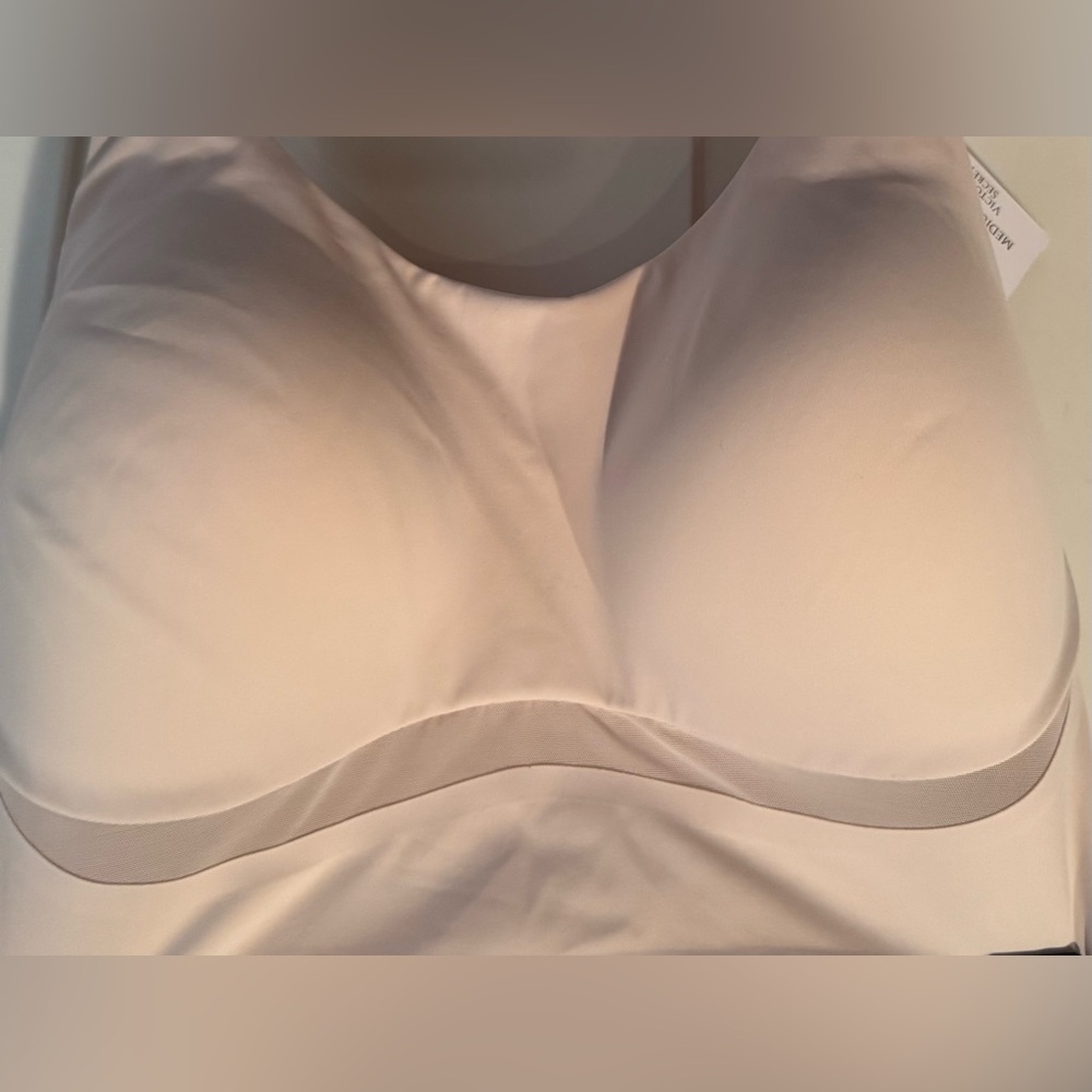 Victoria’s Secret lightweight sports bra